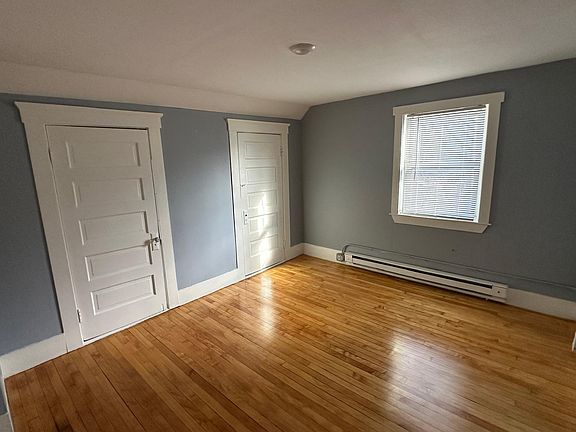 3rd image of 47 Longwood Ave #3