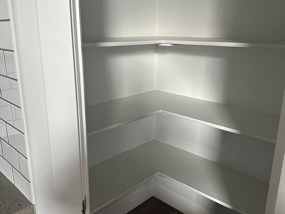 Kitchen pantry