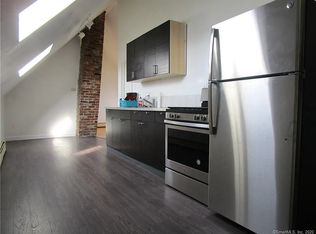 362 Gregory St, Bridgeport, CT 06604