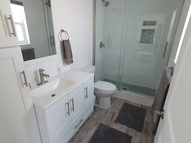 Lovely bathroom with cabinets