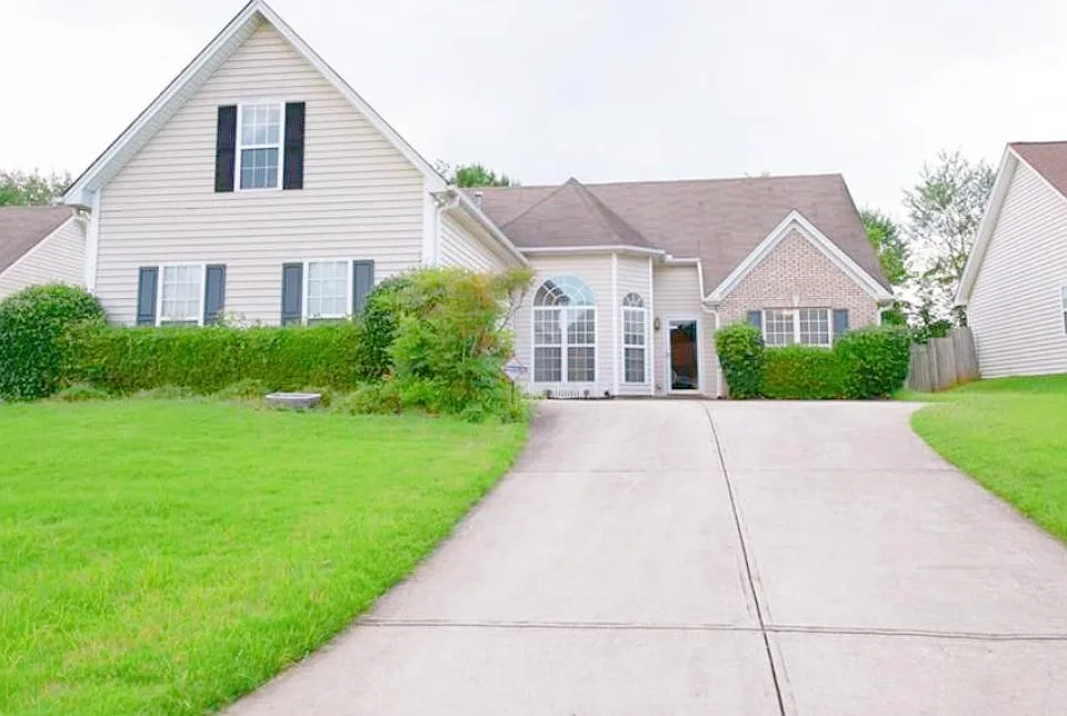 408 Lee Miller Dr