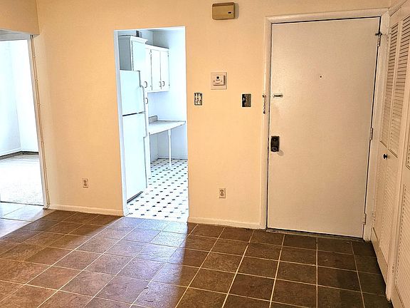 4th image of 291 Shawmont Ave APT D