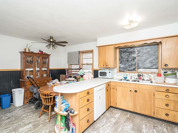 5th image of 1829 47th St