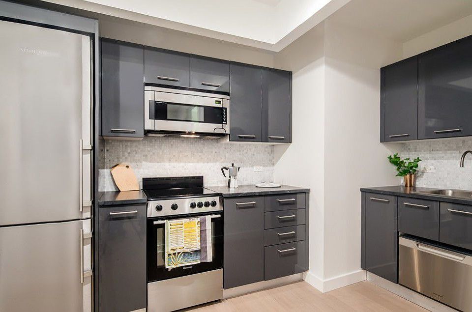 1st image of 20 Exchange Pl APT 1307