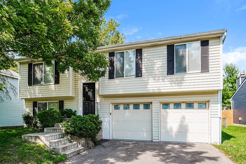 3 bed, 2.5 bath, 1399 sqft, $2,180 — Photo 4
