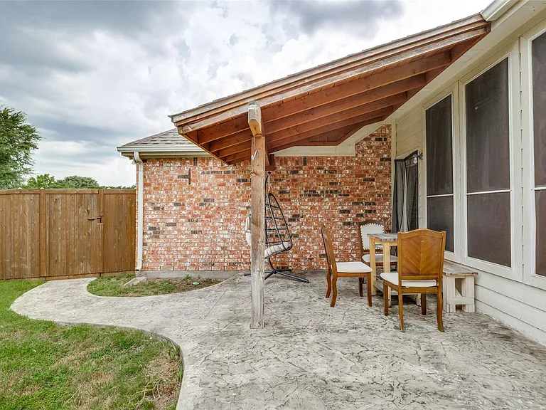 6257 Dark Forest Dr — Photo 20
