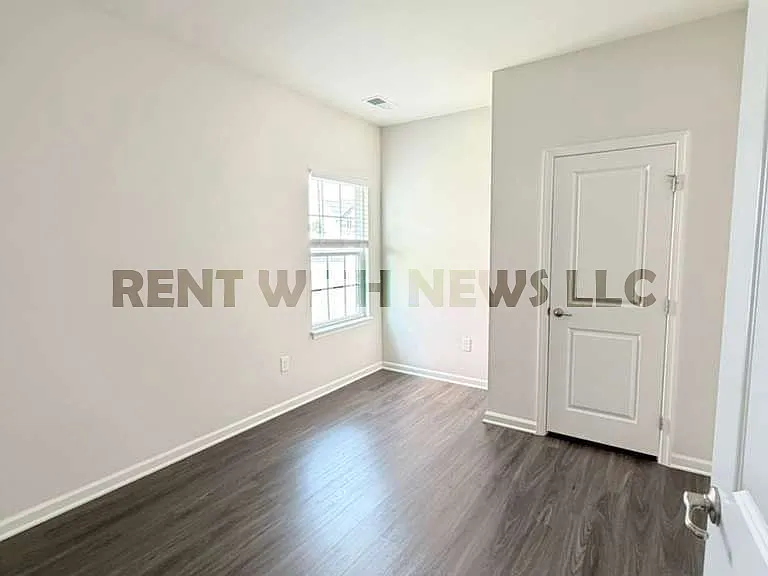 126 Misty Pike Dr — Photo 7