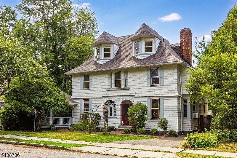 1st image of 269 Vose Ave