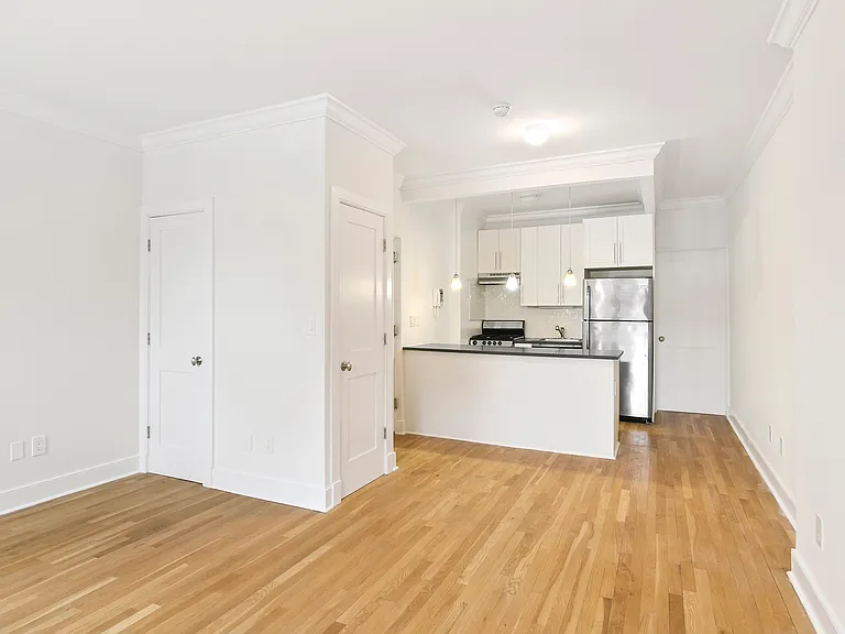 42 W 120th St #1C — Photo 4