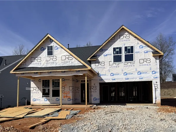 440 Briggs Dr, Easley, SC 29642