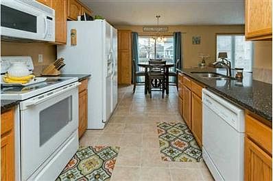 2nd image of 6145 Woodland Dr