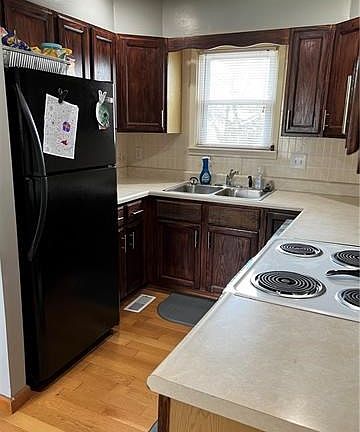 4th image of 3267 Walnut Cir