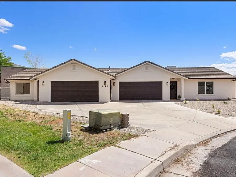 1178 N 1340 West Cir #1 — Photo 1