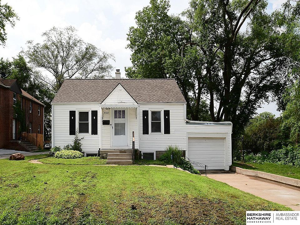 1st image of 4527 Izard St