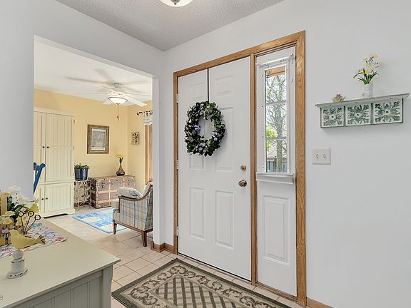 5th image of 1010 Mistwood Ln #A