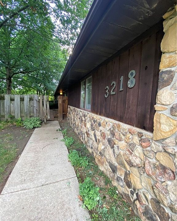 1st image of 3218 Melanie Dr