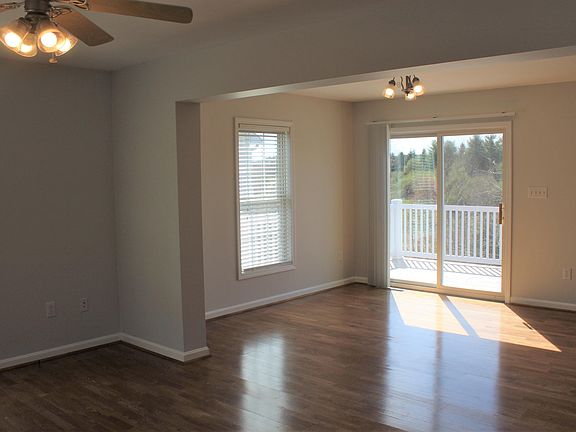 3rd image of 65 Jackson Heights Dr