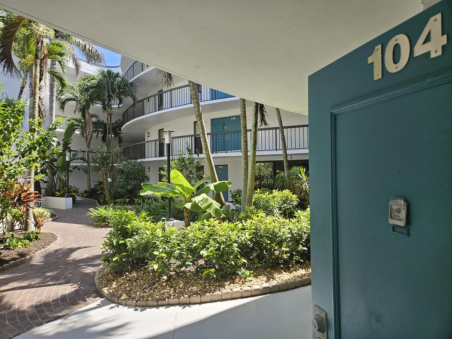 Suntide — Photo 2