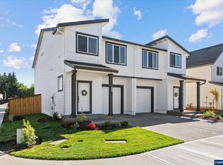1504 Brown St, Woodburn, OR 97071