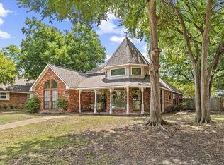 106 Kiowa Ln, Waxahachie, TX 75165