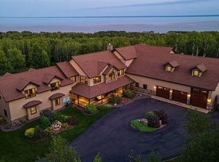 27 Eastridge Blvd, Duluth, MN 55804