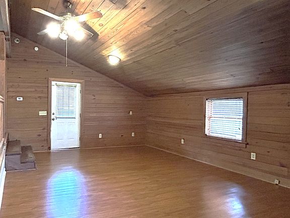 3rd image of 1030 Bohler Rimes Rd