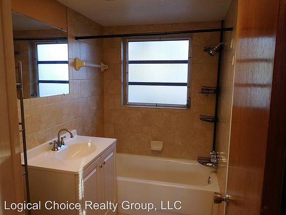 4th image of 2590 1st St