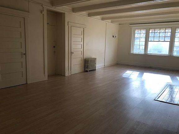 2nd image of 526 Park Ave APT 4W