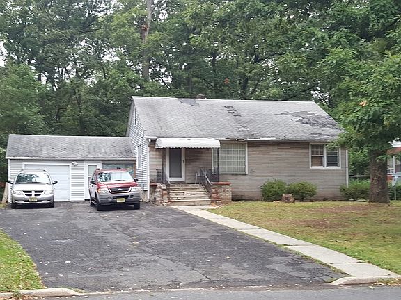 2nd image of 310 Girard Ave
