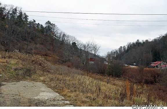 4th image of 3064 Asheville Hwy