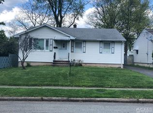 116 Creemer Ave, Iselin, NJ 08830