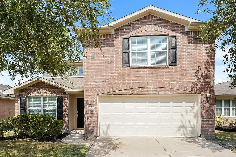 3 bed, 2.5 bath, 1884 sqft, $1,930 — Photo 1