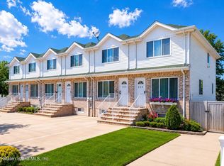119 Seneca St, Staten Island, NY 10310