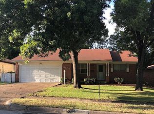 8703 Ukiah Dr, Dallas, TX 75227