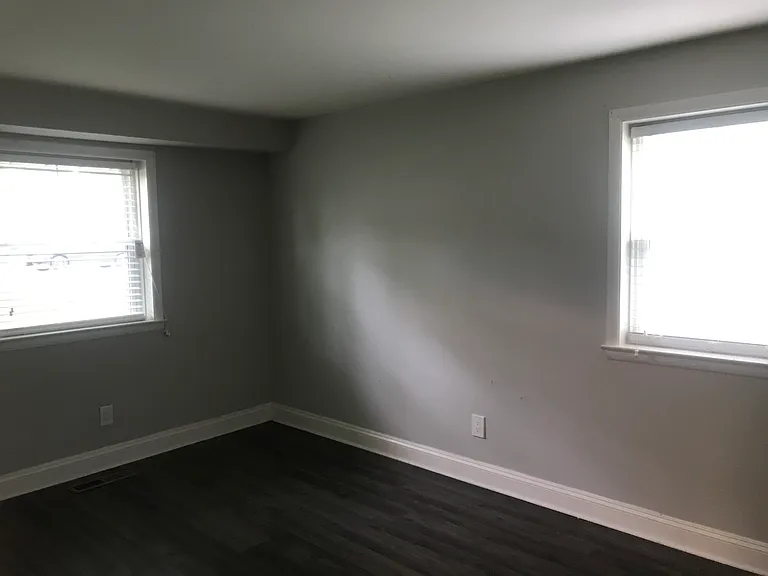 5009 Norwood Ave — Photo 28