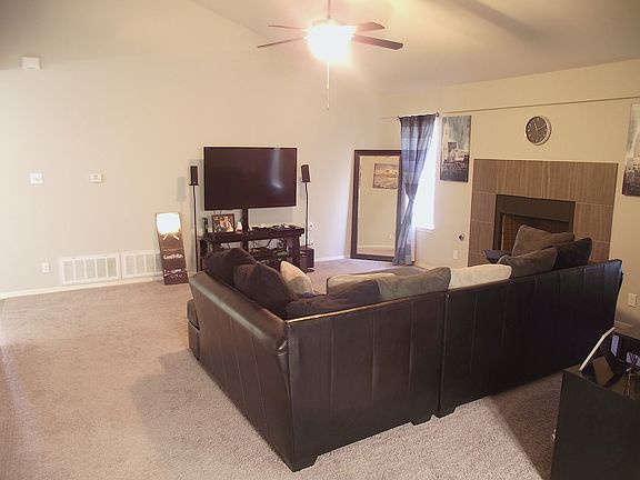 3rd image of 4929 Gold Ranch Ave