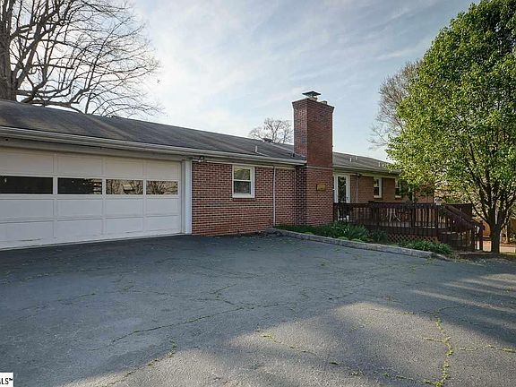 4th image of 1620 Ja Brooke Dr