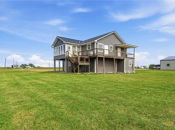 90 Bluefish, Palacios, TX 77465