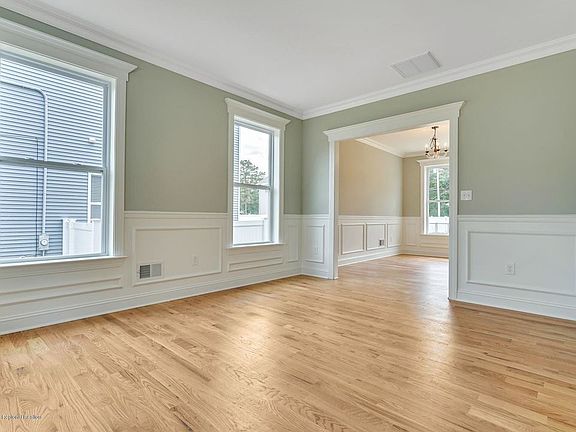 4th image of 841 Monmouth Ave