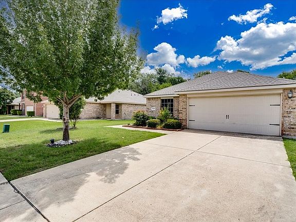 4th image of 3016 Graystone Ct