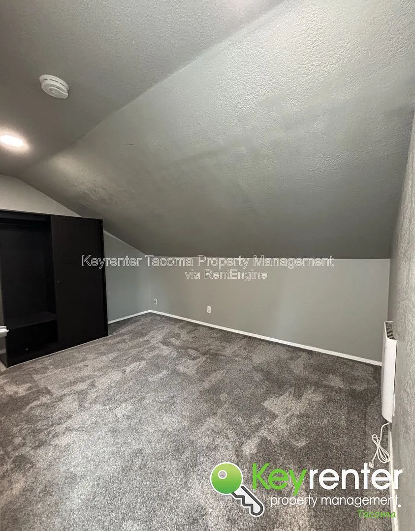 1 bed, 1.0 bath, 140 sqft, $700 — Photo 4