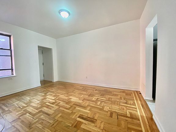 3rd image of 210 W 262nd St APT 3B