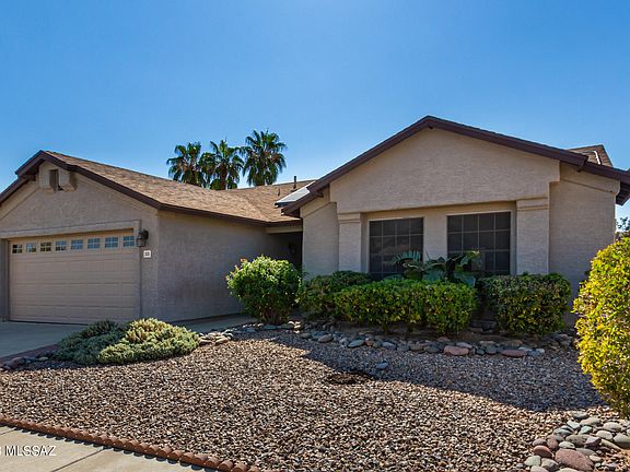 3rd image of 2531 W Camino Del Deseo