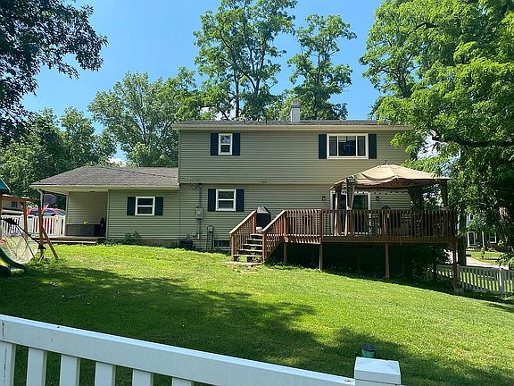 3rd image of 1802 Biscay Dr
