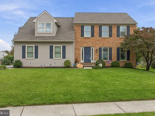 600 Redwood Dr, Lancaster, PA 17602