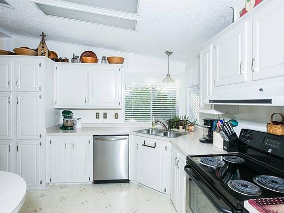 4th image of 1114 Pocatella Dr