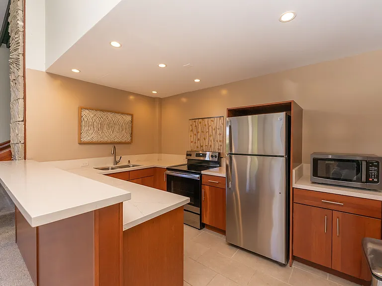 521 Hahaione St #2/2L — Photo 41