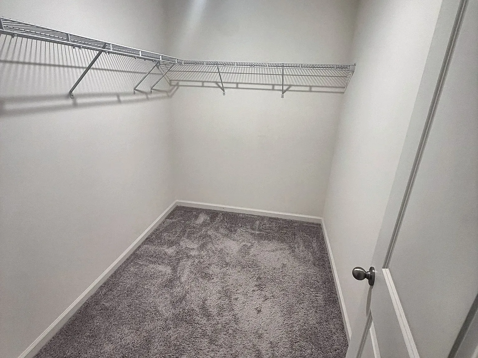 3 bed, 1421 sqft, $2,600 — Photo 2