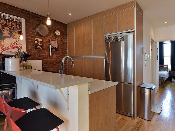 5th image of 246 Van Brunt St #3