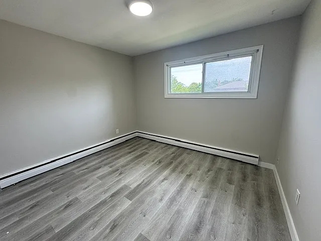 142 4th Ave #5 — Photo 3